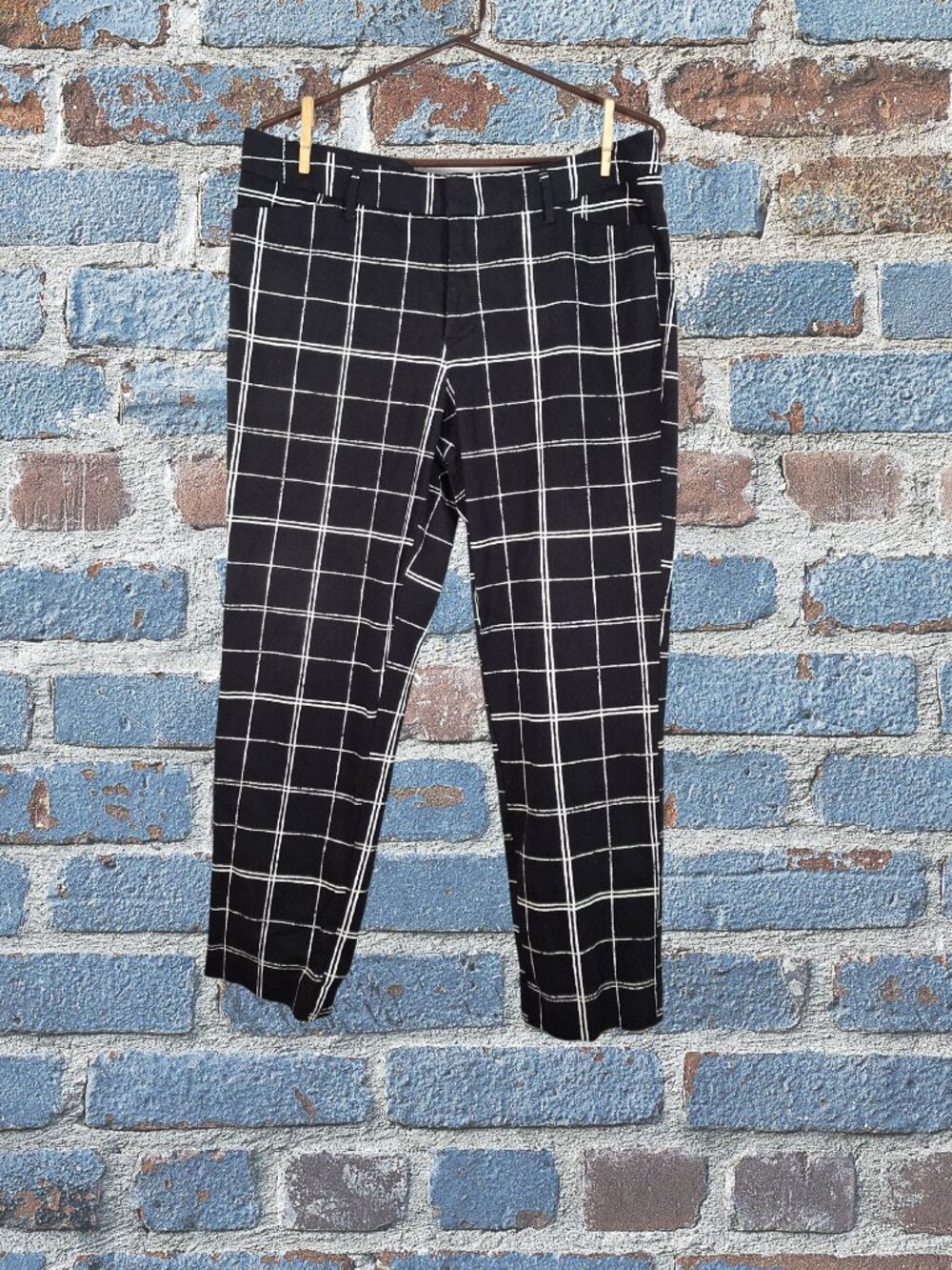Stylus Size 14 Checked Black and White Pants with Zipper in Front